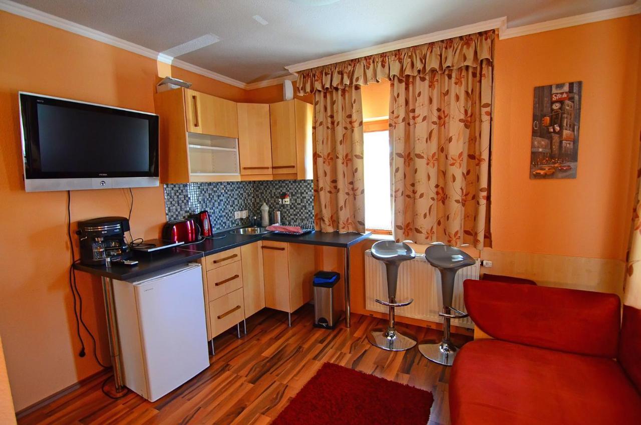 MeDoRa Park - Bagolyvár Apartmanház Gárdony Exterior foto